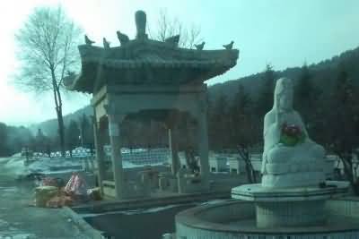 我国近代墓葬形制发展的历史回顾