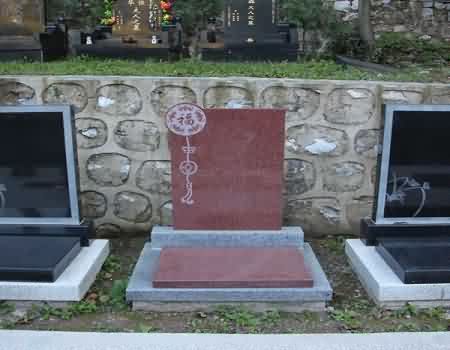完善殡葬立法