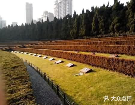 德国法上的墓地使用权