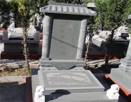 《梧桐影里见匠心——上海公墓的生命艺术与仪式新生》